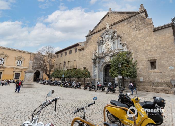 Piso en venta en el Centro de Granada