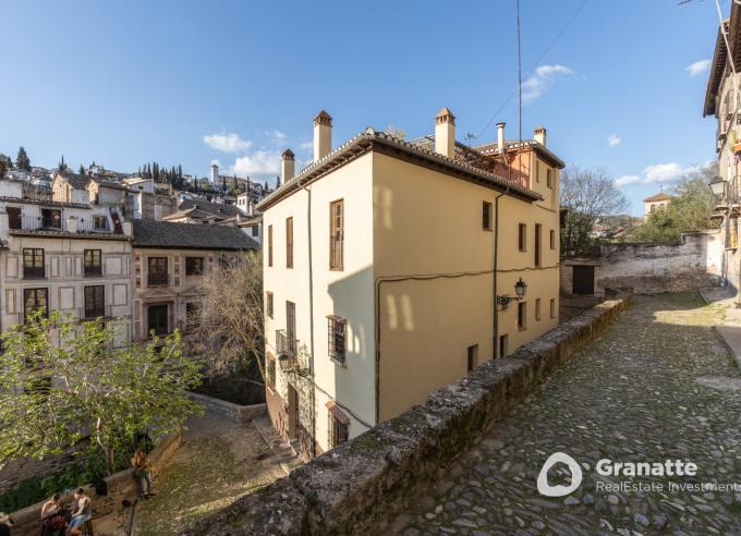 Edificio en Venta en Paseo de los Tristes