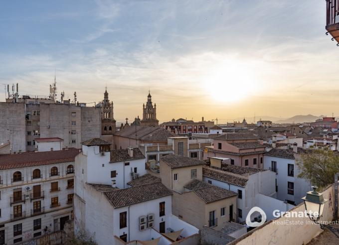 Piso con maravillosa terraza y vistas panorámicas a las ciudad