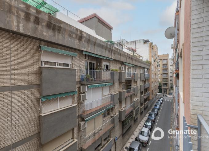Piso cerca del centro de Granada para reformar