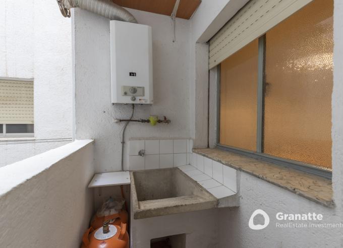 Piso cerca del centro de Granada para reformar