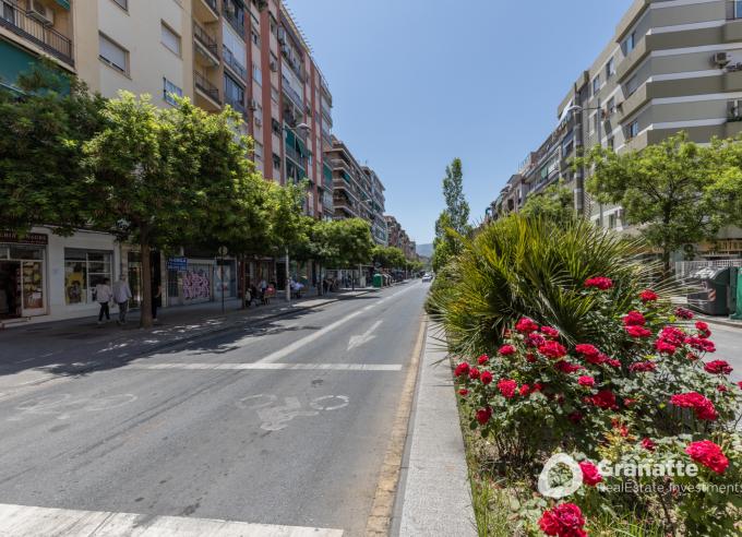 Piso cerca del centro de Granada para reformar