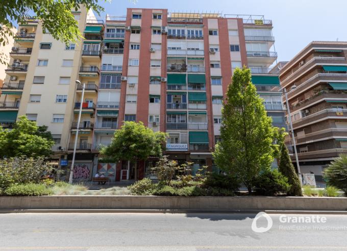 Piso cerca del centro de Granada para reformar