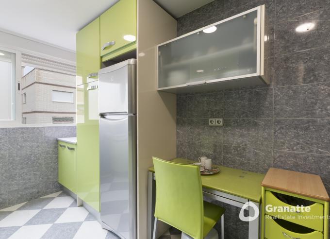 Piso en venta en Granada en el Barrio de Mirasierra