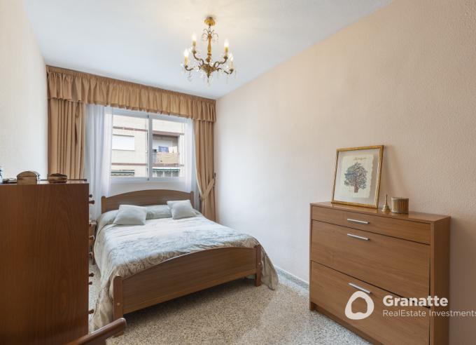 Piso en venta en Granada en el Barrio de Mirasierra