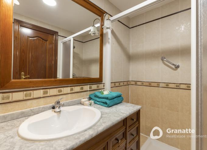 Piso en venta en Granada en el Barrio de Mirasierra