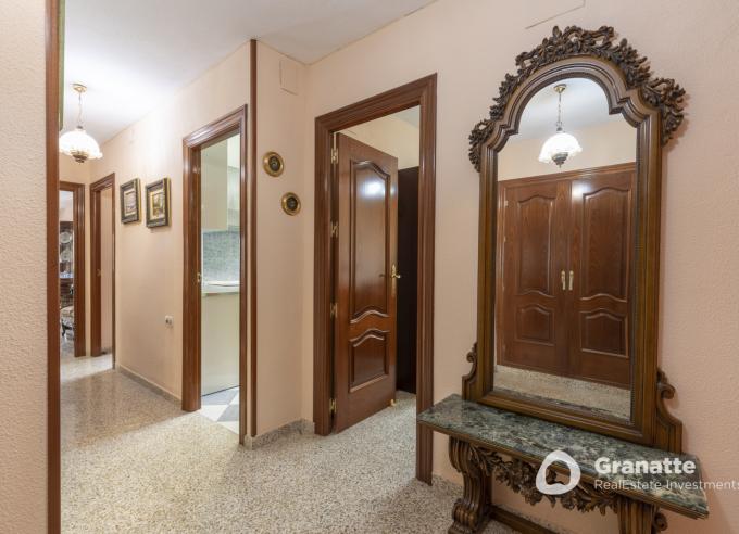 Piso en venta en Granada en el Barrio de Mirasierra
