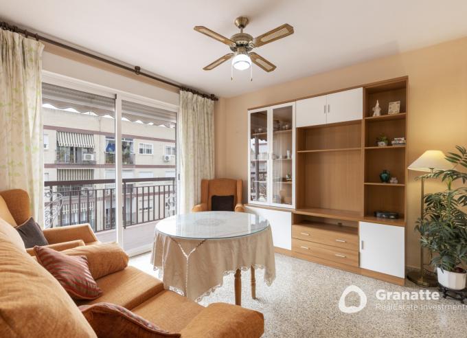 Piso en venta en Granada en el Barrio de Mirasierra