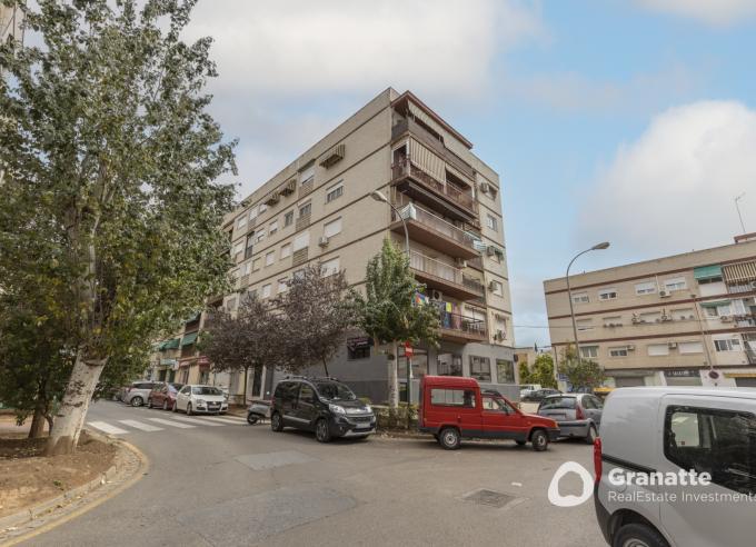 Piso en venta en Granada en el Barrio de Mirasierra