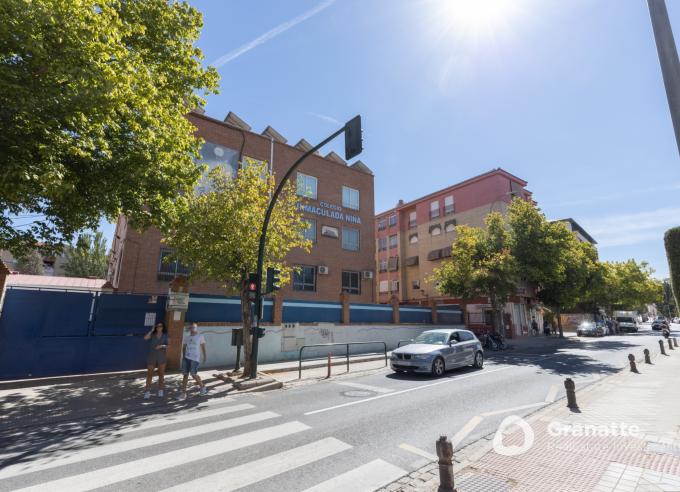 Piso en venta en Granada en el Barrio de Mirasierra