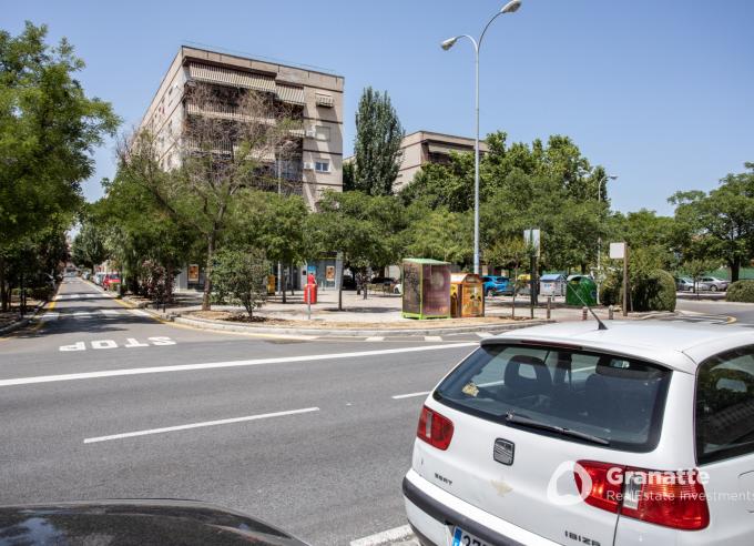 Piso en venta en Granada en el Barrio de Mirasierra
