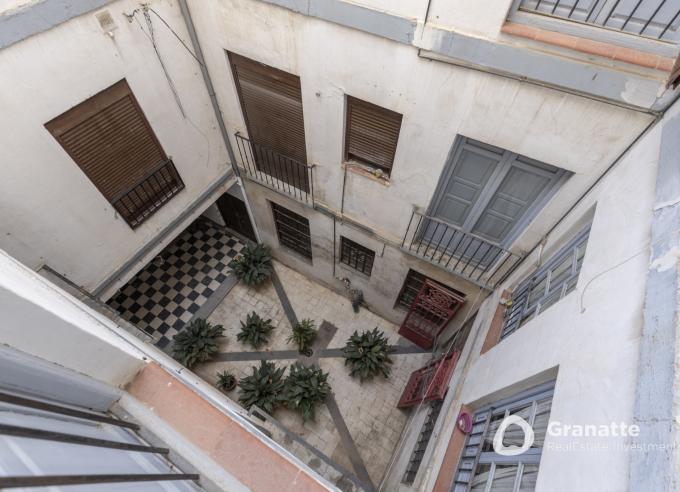 Coqueto piso en centro de Granada