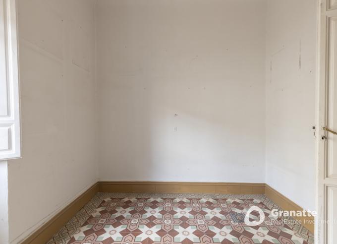 Piso en Venta en Plaza Bib-Rambla