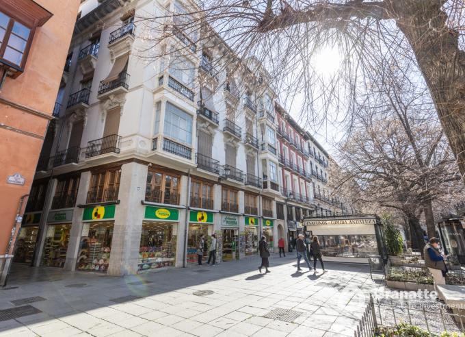 Piso en Venta en Plaza Bib-Rambla