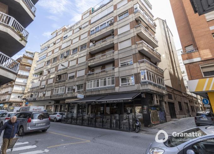 Ancha de Gracia reformado totalmente amueblado