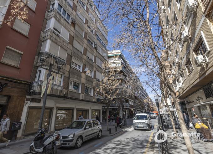 Ancha de Gracia reformado totalmente amueblado