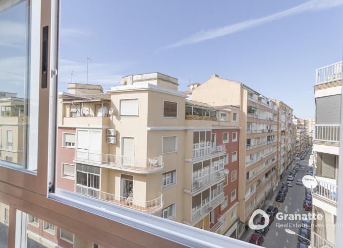 Ancha de Gracia reformado totalmente amueblado