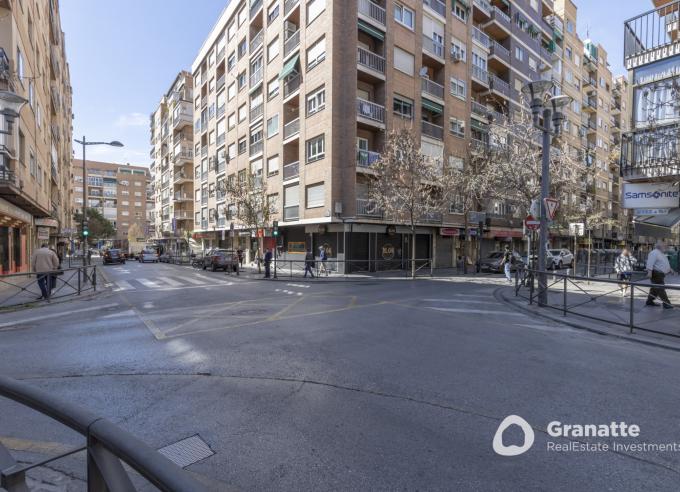 Piso en quinta planta con garaje en pleno centro