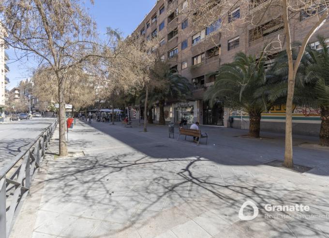 Piso en quinta planta con garaje en pleno centro