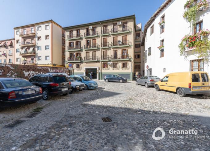 Piso en venta totalmente amueblado y equipado.