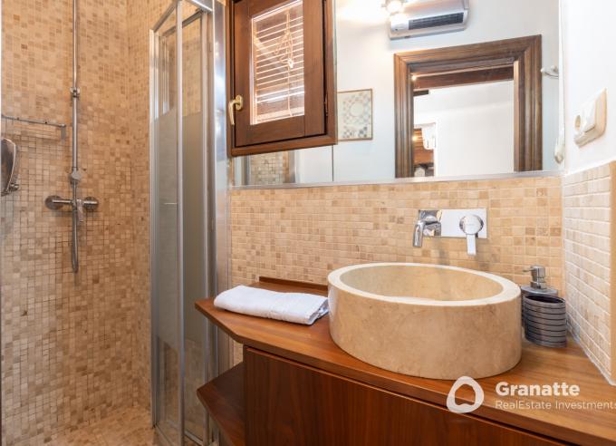 Piso junto a Gran Vía en venta