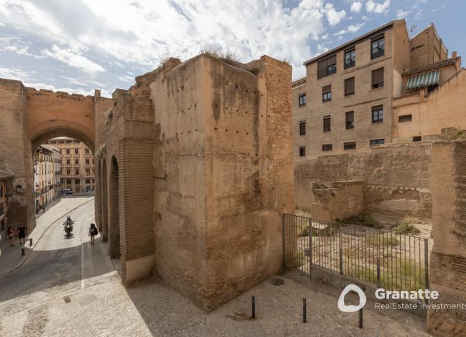 Piso junto a Gran Vía en venta