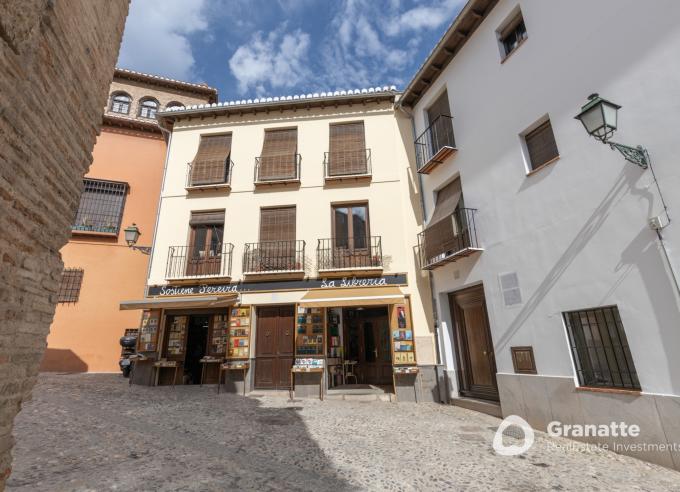 Piso junto a Gran Vía en venta