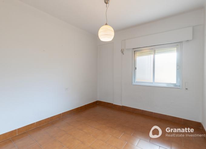 Piso en venta en quinta planta con vistas.