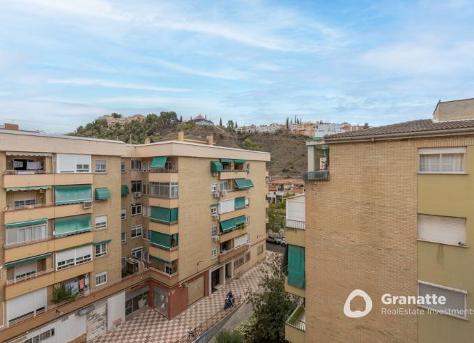 Piso en venta en quinta planta con vistas.