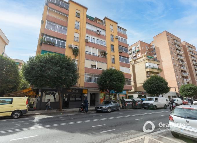 Piso en venta en quinta planta con vistas.