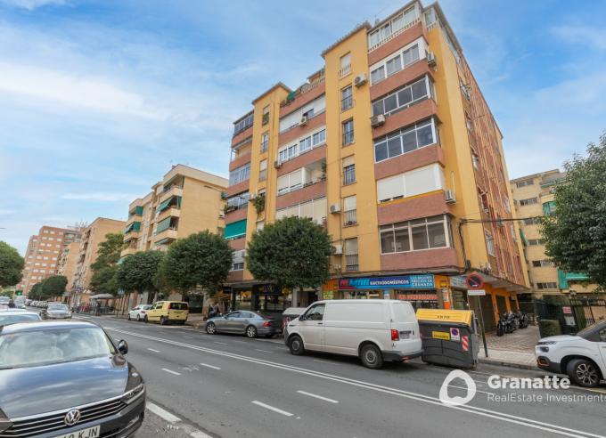 Piso en venta en quinta planta con vistas.